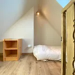 Appartement Joli 60m2 Proche Du Centre. Parking. Balcon