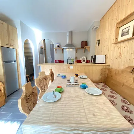 Апартаменты Joli 60m2 Proche Du Centre. Parking. Balcon